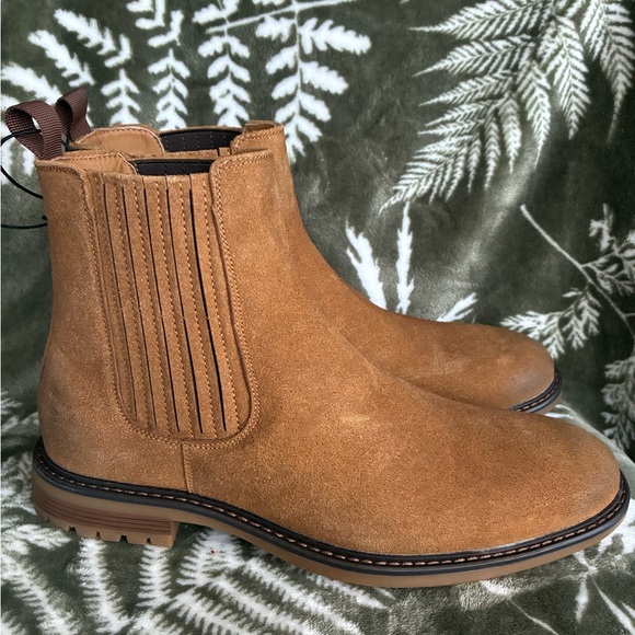 Cliffs by WHITE MOUNTAIN Brown Chelsea Boots - Picture 5 of 14
